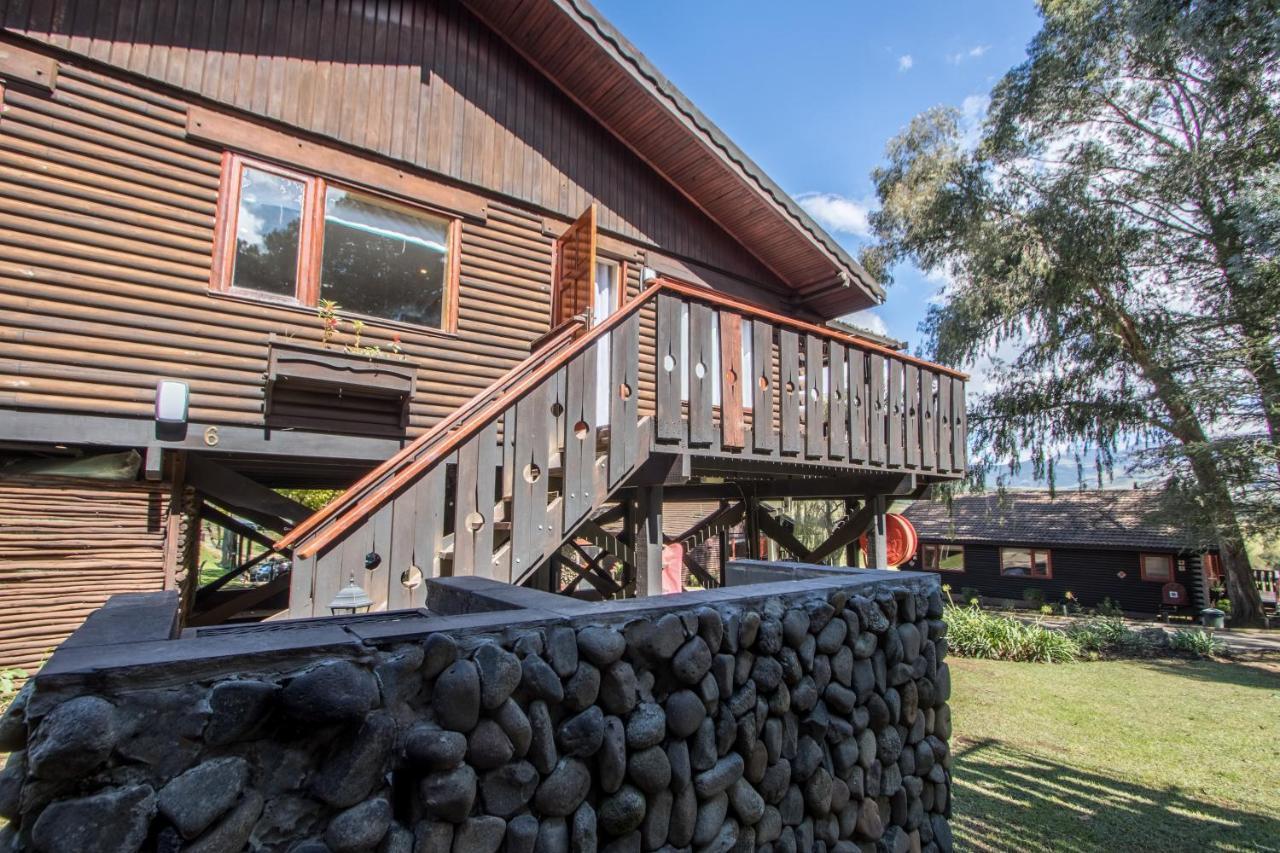 First Group Bushman'S Nek Hotel Garden Castle Exterior photo