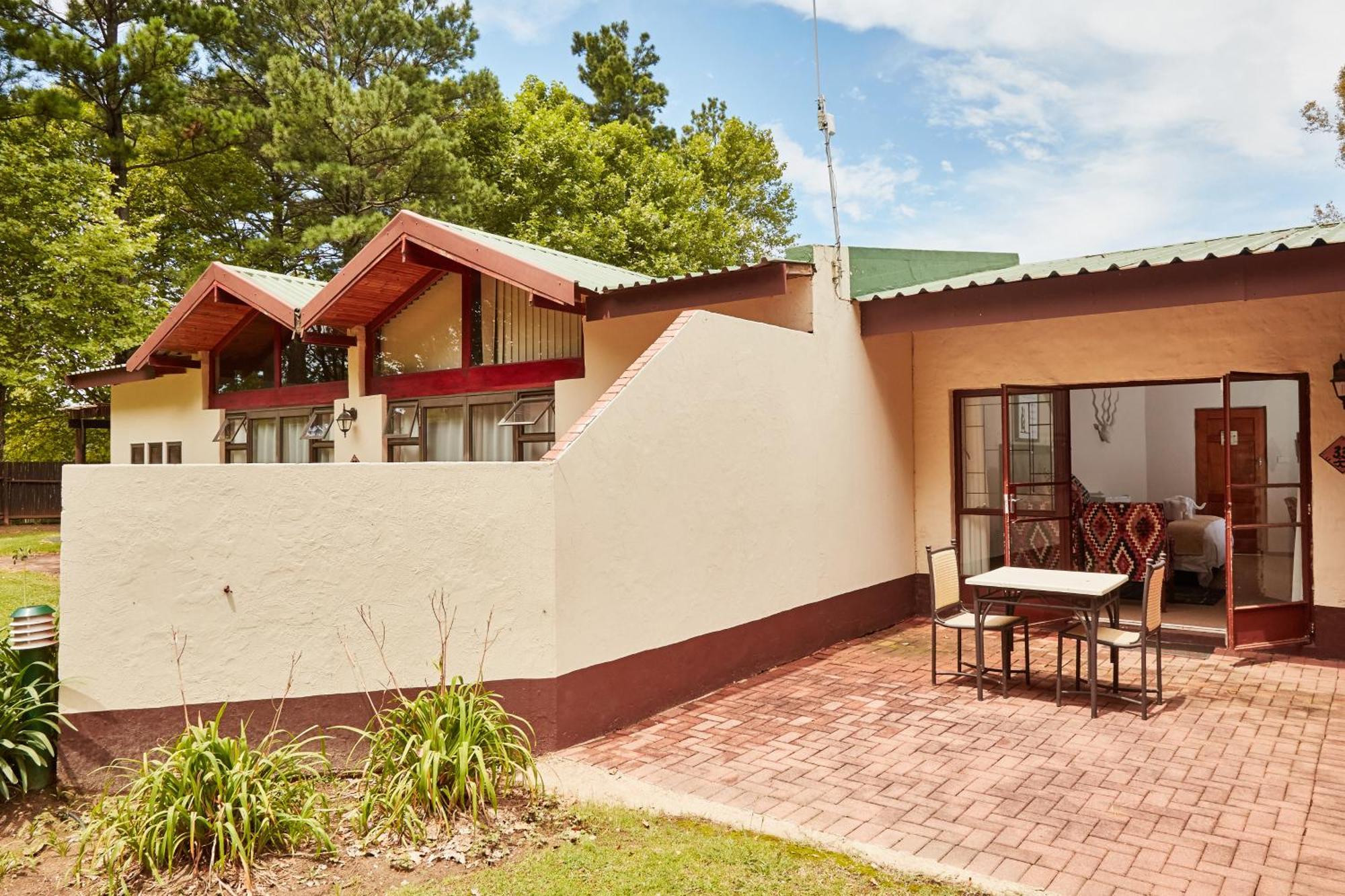 First Group Bushman'S Nek Hotel Garden Castle Exterior photo